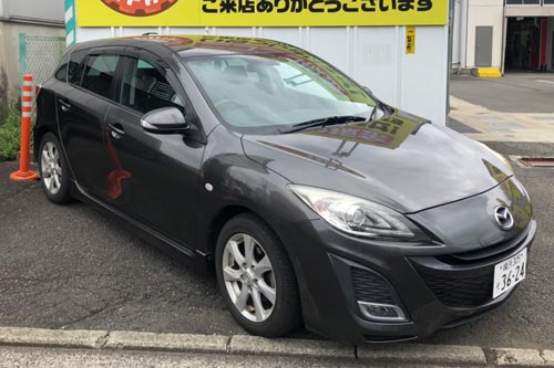 代車 マツダ アクセラ
